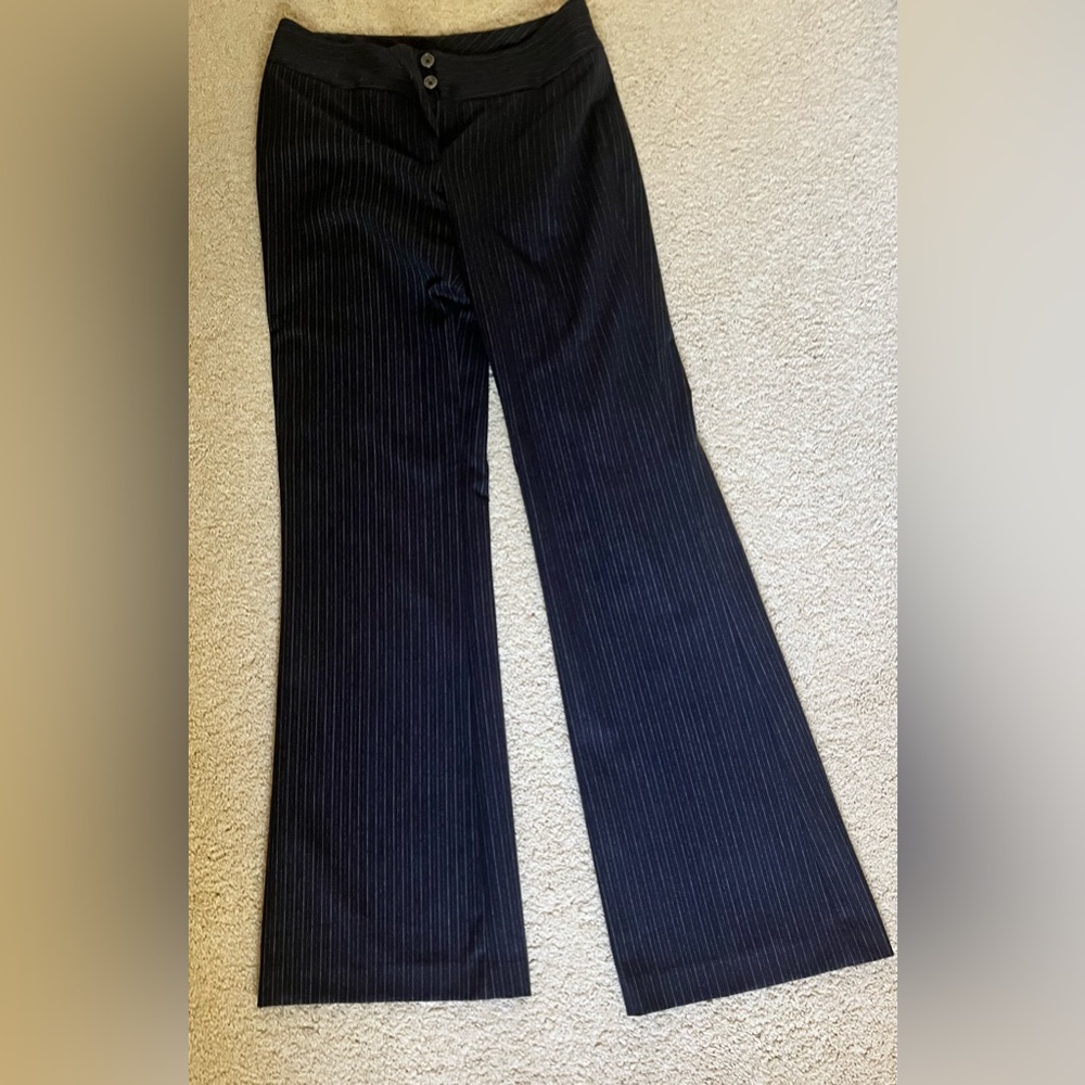 Women’s Trouser/Pants .Adrienne Vittadini navy Pinstripe dress pants Size 2